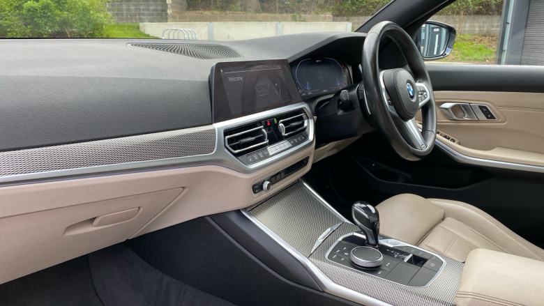 BMW 3 Series 330e M Sport 4dr Auto Saloon